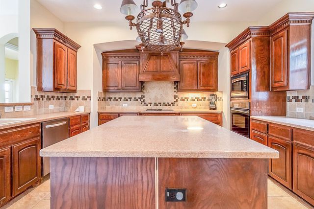 6341 Lorwood Drive, Frisco, TX 75035