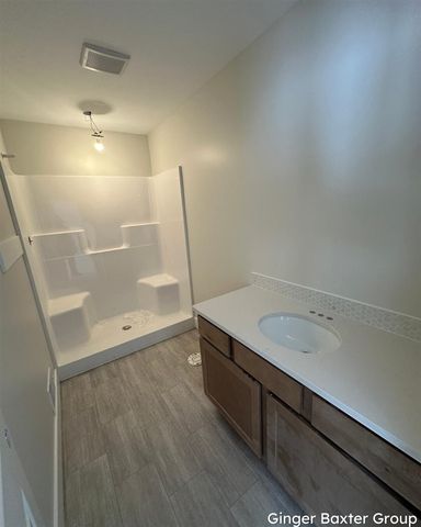 1954 Fallasburg Park Drive 4, Lowell, MI 49331