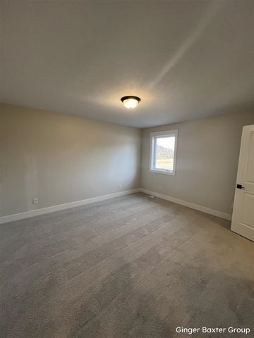 1954 Fallasburg Park Drive 4, Lowell, MI 49331