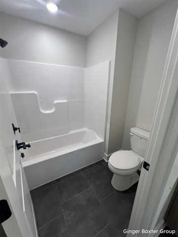 1954 Fallasburg Park Drive 4, Lowell, MI 49331