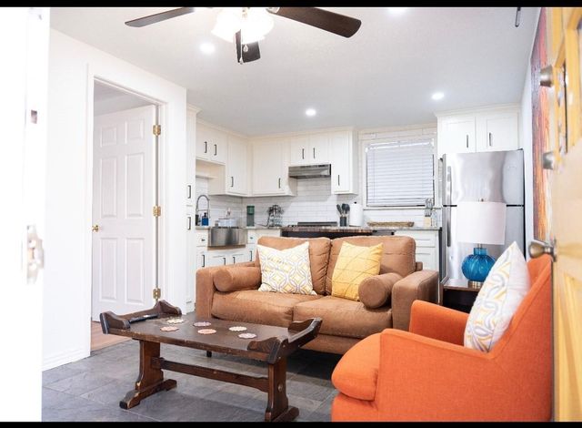 2951 Iola Street, Houston, TX 77017