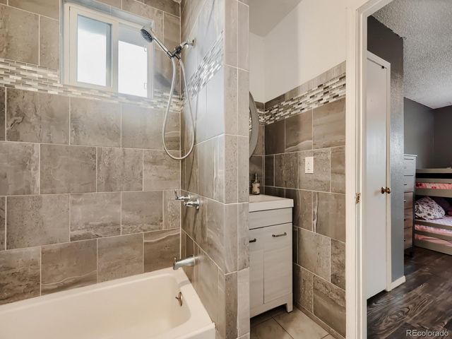 247 Wadsworth Circle, Longmont, CO 80504
