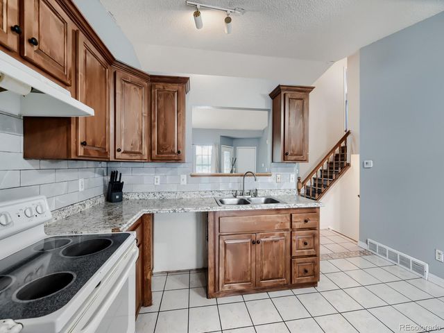 247 Wadsworth Circle, Longmont, CO 80504
