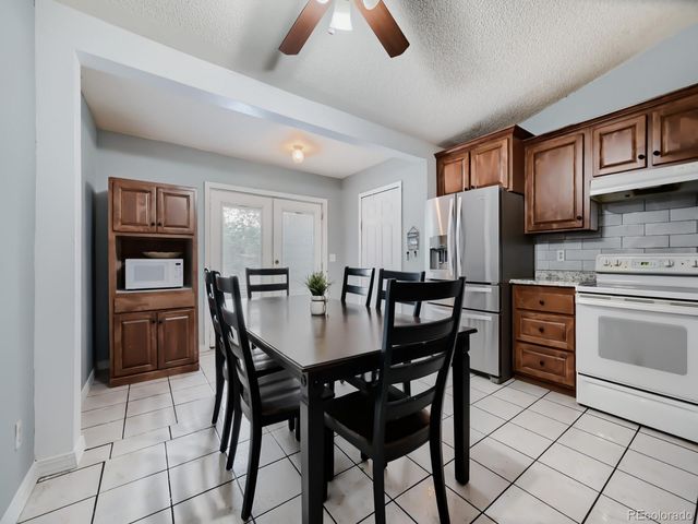 247 Wadsworth Circle, Longmont, CO 80504