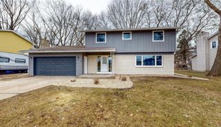 1819 Wilshire Drive NE, Rochester, MN 55906