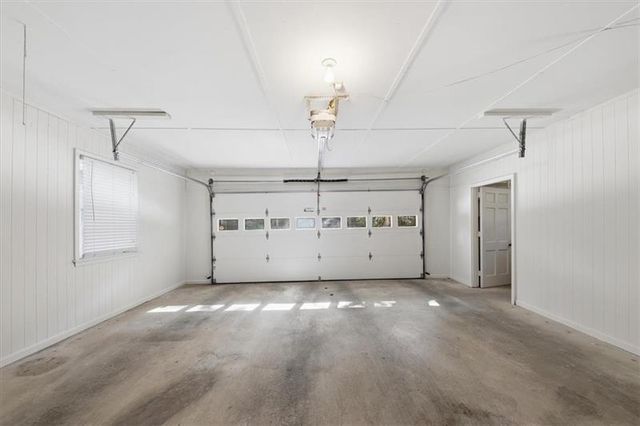 4073 Lake Erin Court, Tucker, GA 30084