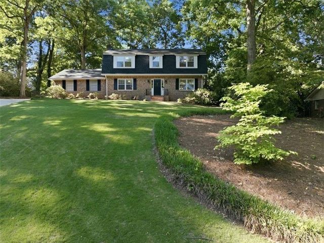 4073 Lake Erin Court, Tucker, GA 30084