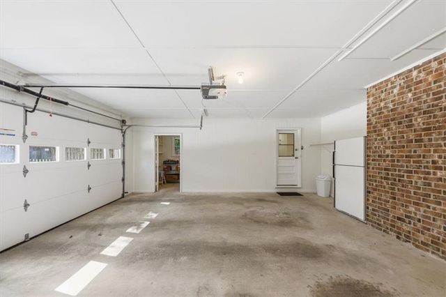 4073 Lake Erin Court, Tucker, GA 30084