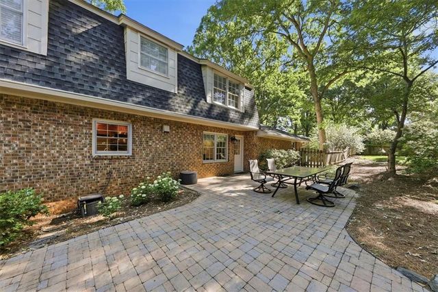 4073 Lake Erin Court, Tucker, GA 30084