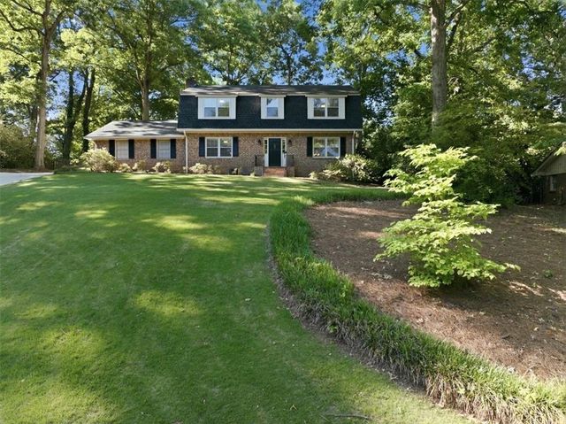4073 Lake Erin Court, Tucker, GA 30084