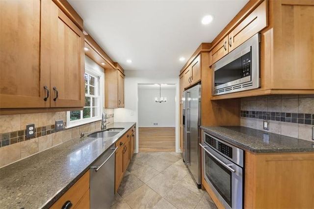 4073 Lake Erin Court, Tucker, GA 30084