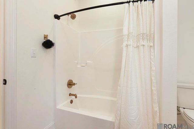 18056 Critter Cove Ln, Livingston, LA 70754