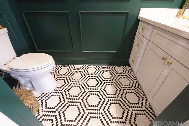 18056 Critter Cove Ln, Livingston, LA 70754