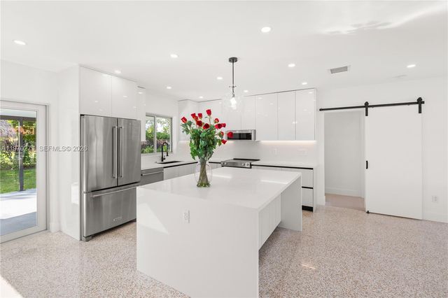 6030 SW 109th Ct, Miami, FL 33173