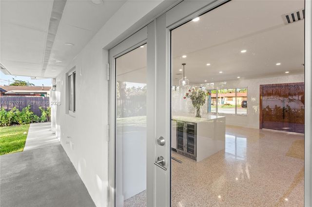 6030 SW 109th Ct, Miami, FL 33173