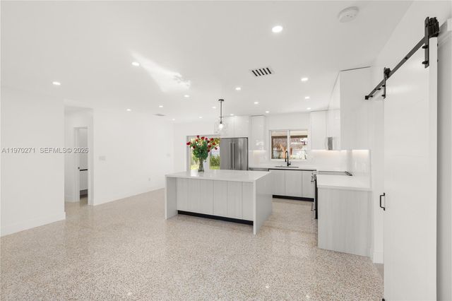 6030 SW 109th Ct, Miami, FL 33173