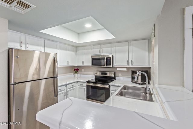 5757 W EUGIE Avenue 1010, Glendale, AZ 85304