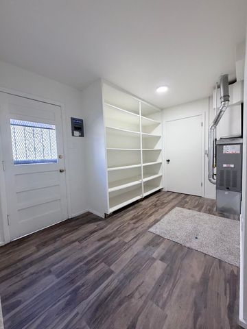 8906 Lexington Avenue NE, Albuquerque, NM 87112