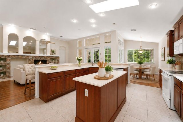 11027 SUMMERSPRING LAKES DRIVE, Orlando, FL 32825