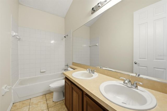 11027 SUMMERSPRING LAKES DRIVE, Orlando, FL 32825