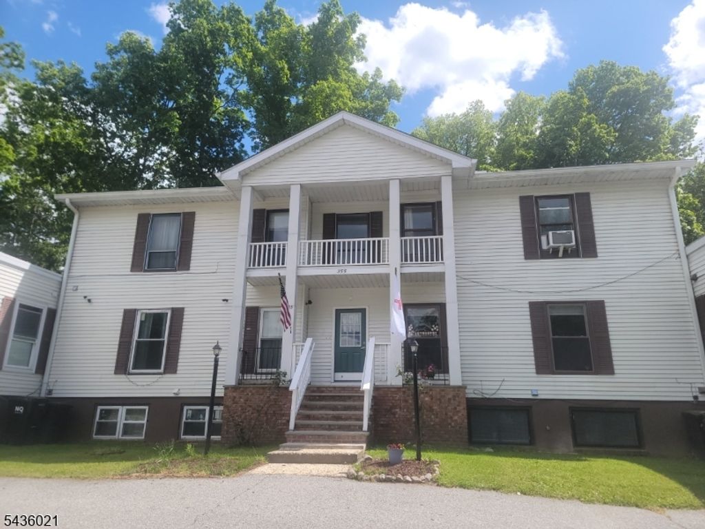 355 Lake Shore South C, Montague Twp., NJ 07827