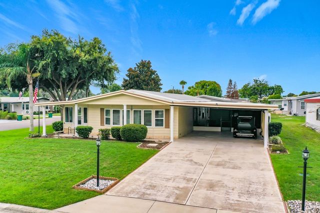 1690 NASSAU CIRCLE, Tavares, FL 32778