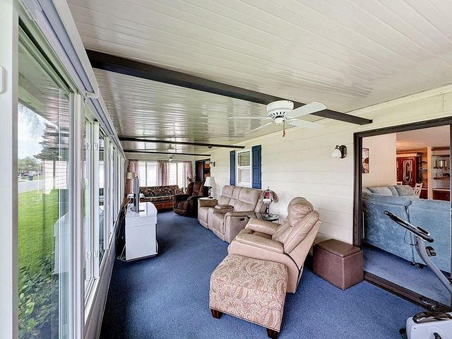 1690 NASSAU CIRCLE, Tavares, FL 32778