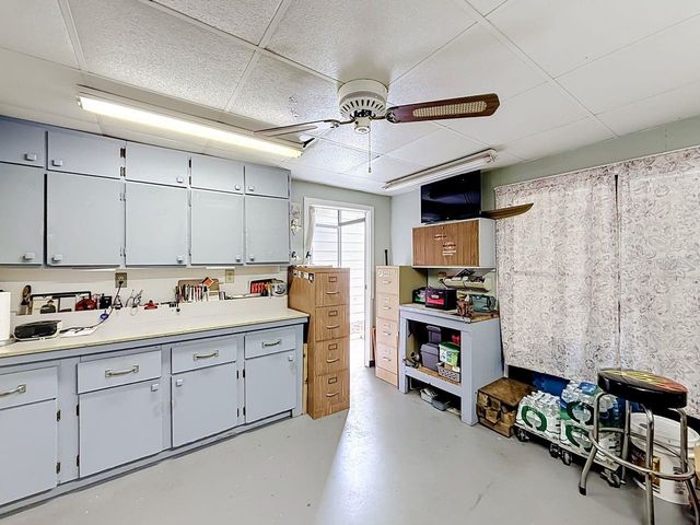 1690 NASSAU CIRCLE, Tavares, FL 32778