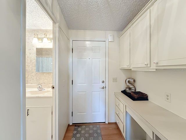 1690 NASSAU CIRCLE, Tavares, FL 32778
