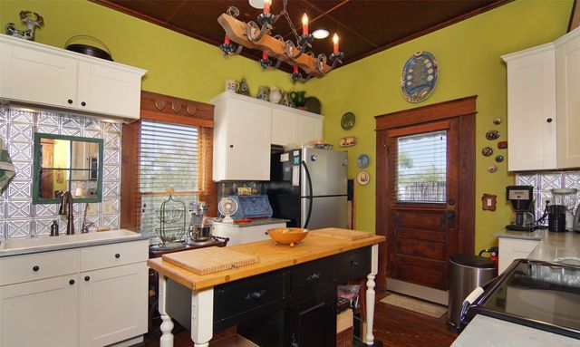 400 S Weldons Way, Graford, TX 76449