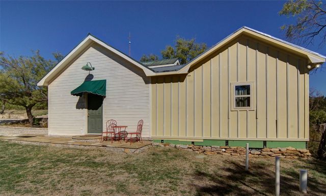 400 S Weldons Way, Graford, TX 76449