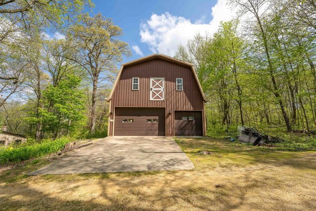 1479 Old Mill Road, Franklin Grove, IL 61031