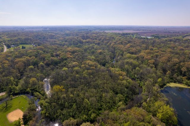 1479 Old Mill Road, Franklin Grove, IL 61031