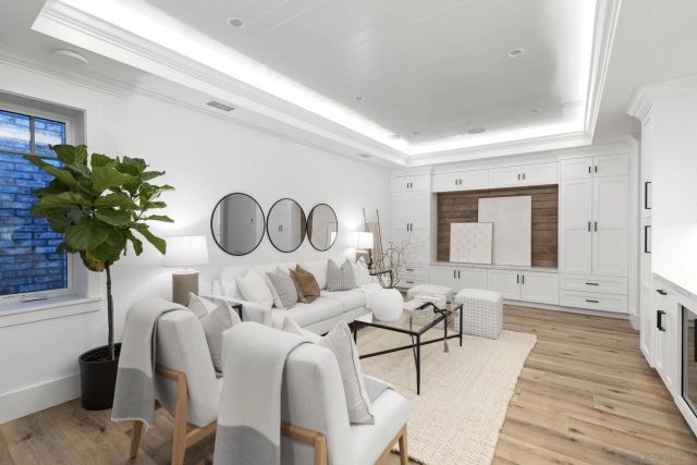 466 Westbourne St, La Jolla, CA 92037