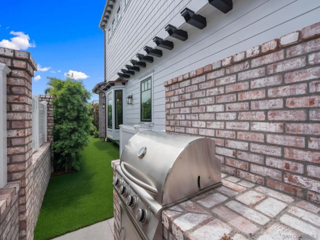 466 Westbourne St, La Jolla, CA 92037