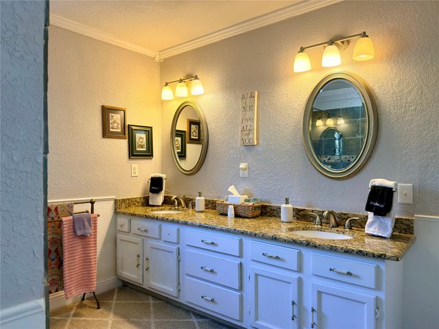 29029 COUNTY ROAD 2100, Kemp, TX 75143