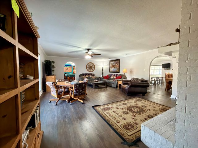 29029 COUNTY ROAD 2100, Kemp, TX 75143
