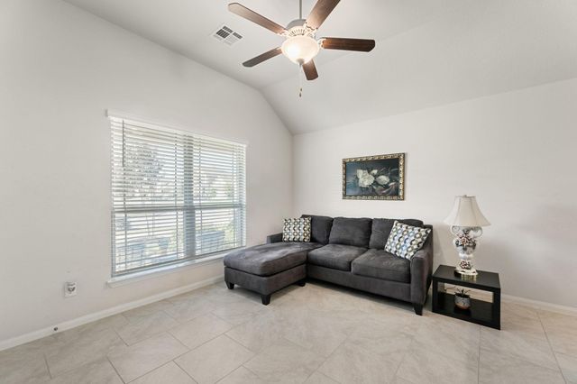 2233 Sauterne DR, Leander, TX 78641