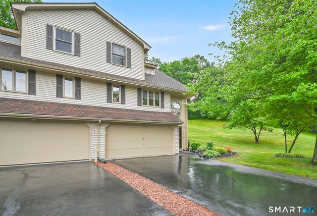 55 Apple Hill 55, Newington, CT 06111