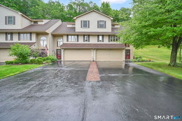 55 Apple Hill 55, Newington, CT 06111