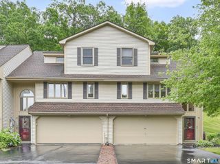 55 Apple Hill 55, Newington, CT 06111