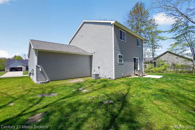 7205 Timberline Drive, Flint, MI 48507