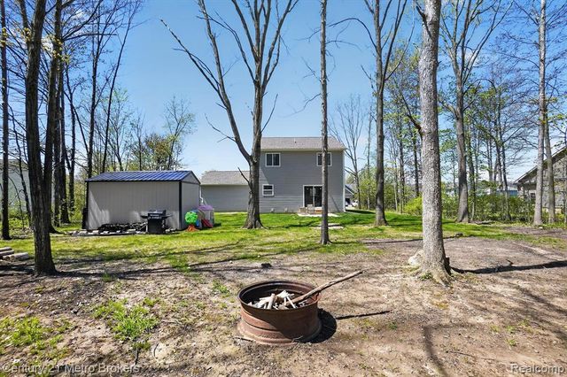 7205 Timberline Drive, Flint, MI 48507