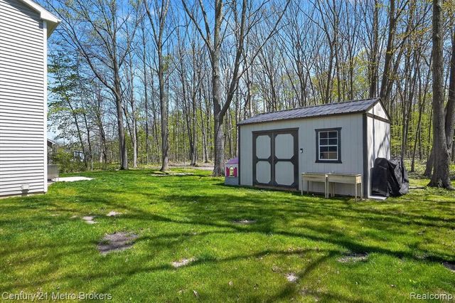 7205 Timberline Drive, Flint, MI 48507