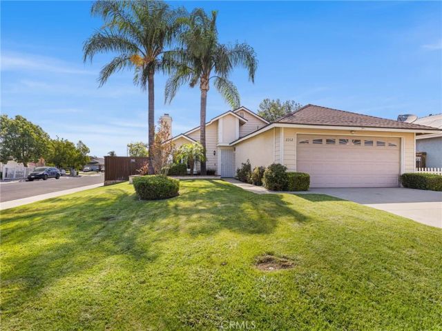 2312 Cloverfield, Perris, CA 92571