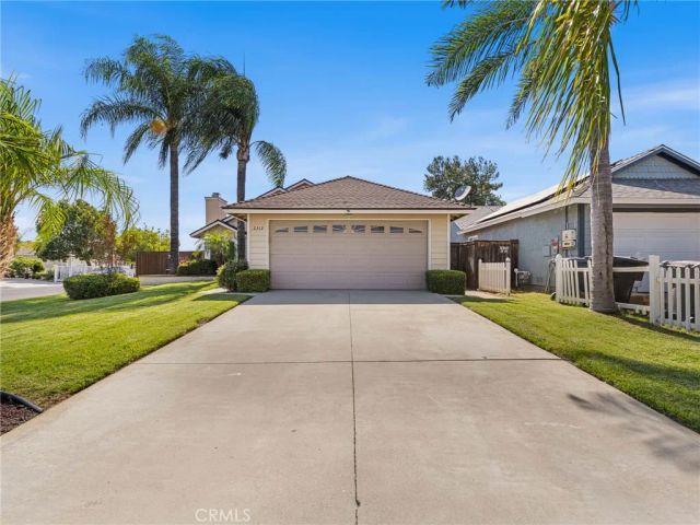 2312 Cloverfield, Perris, CA 92571