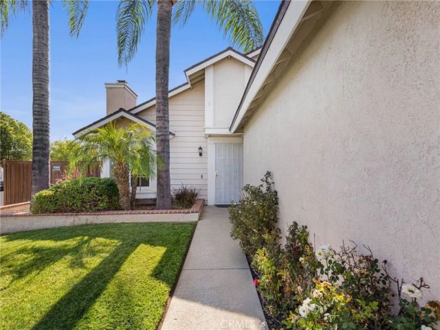 2312 Cloverfield, Perris, CA 92571