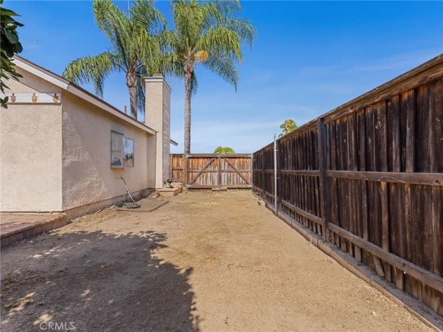 2312 Cloverfield, Perris, CA 92571