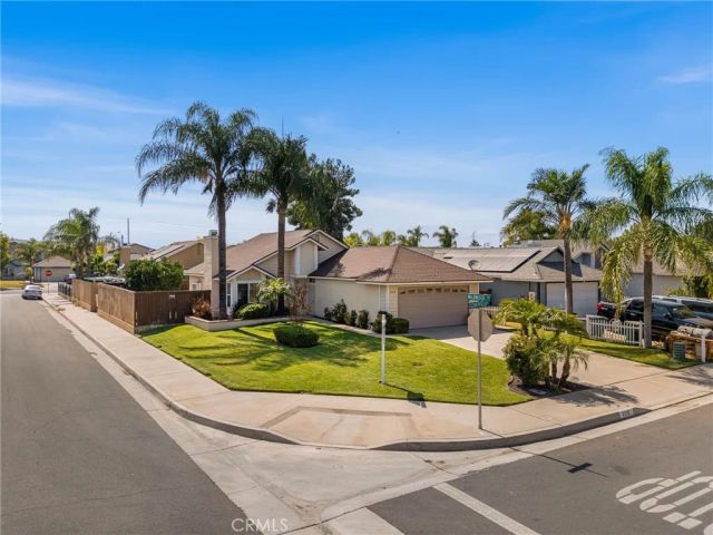 2312 Cloverfield, Perris, CA 92571