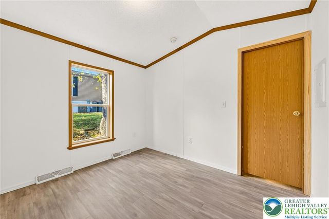 5 Woodview Court, Moore Twp, PA 18014